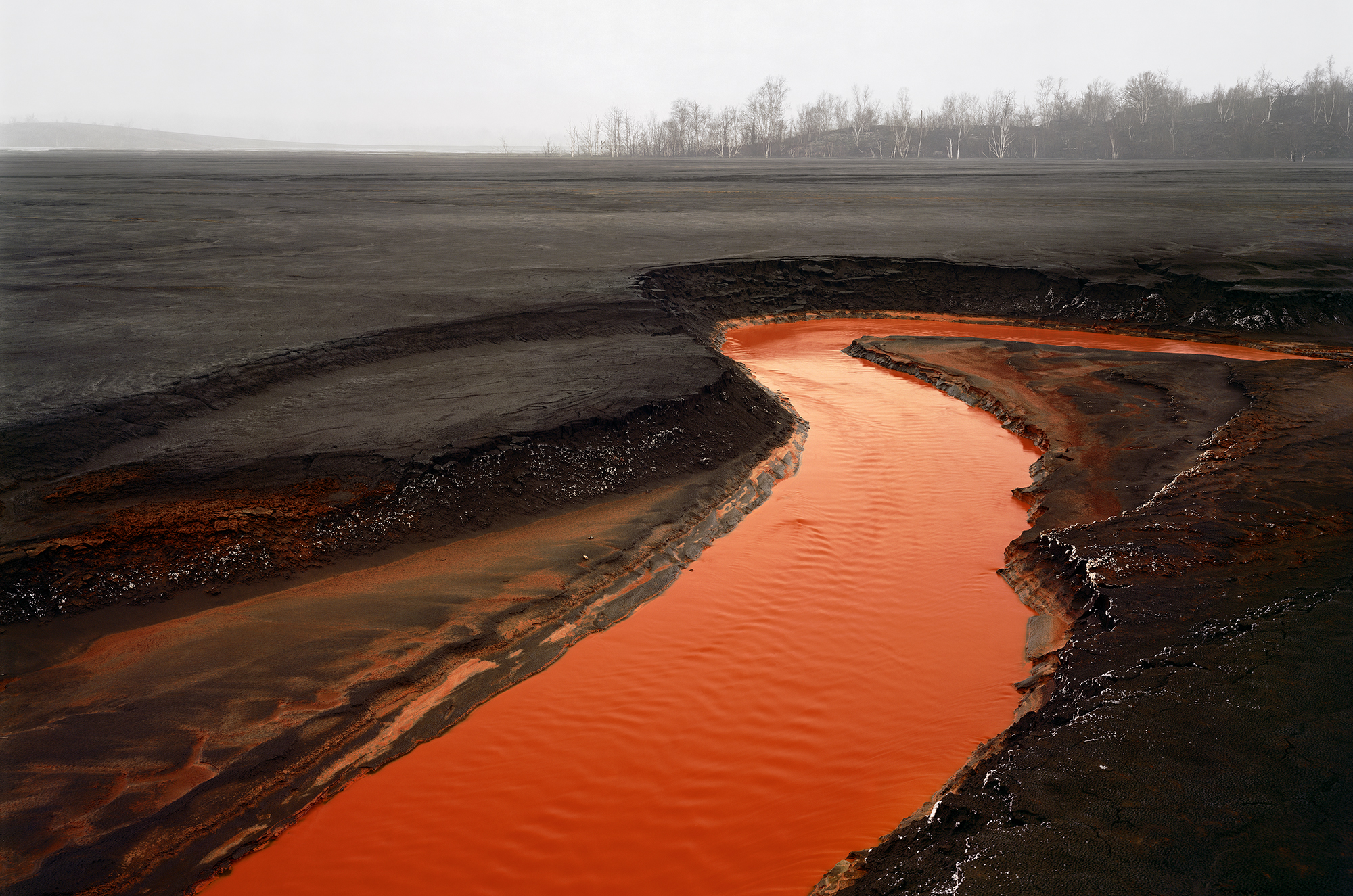 Residui di nickel #34, Sudbury, Ontario, Canada, 1996, photo © Edward Burtynsky, courtesy ADMIRA, Milano.