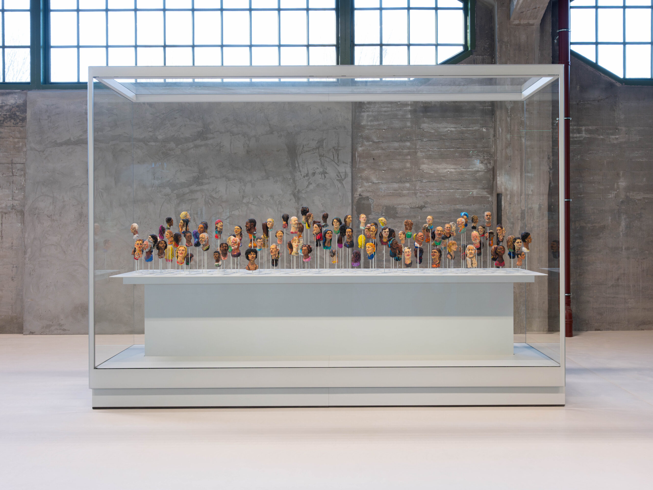 Efrat Zehavi, Where Are We Going, 2020-2022, Fenix collection. The Israeli artist, resident in Rotterdam since 2001, modelled 116 faces of inhabitants of Rotterdam in clay, in long sessions in public spaces such as squares, libraries and crowded streets, ph. Titia Hahne