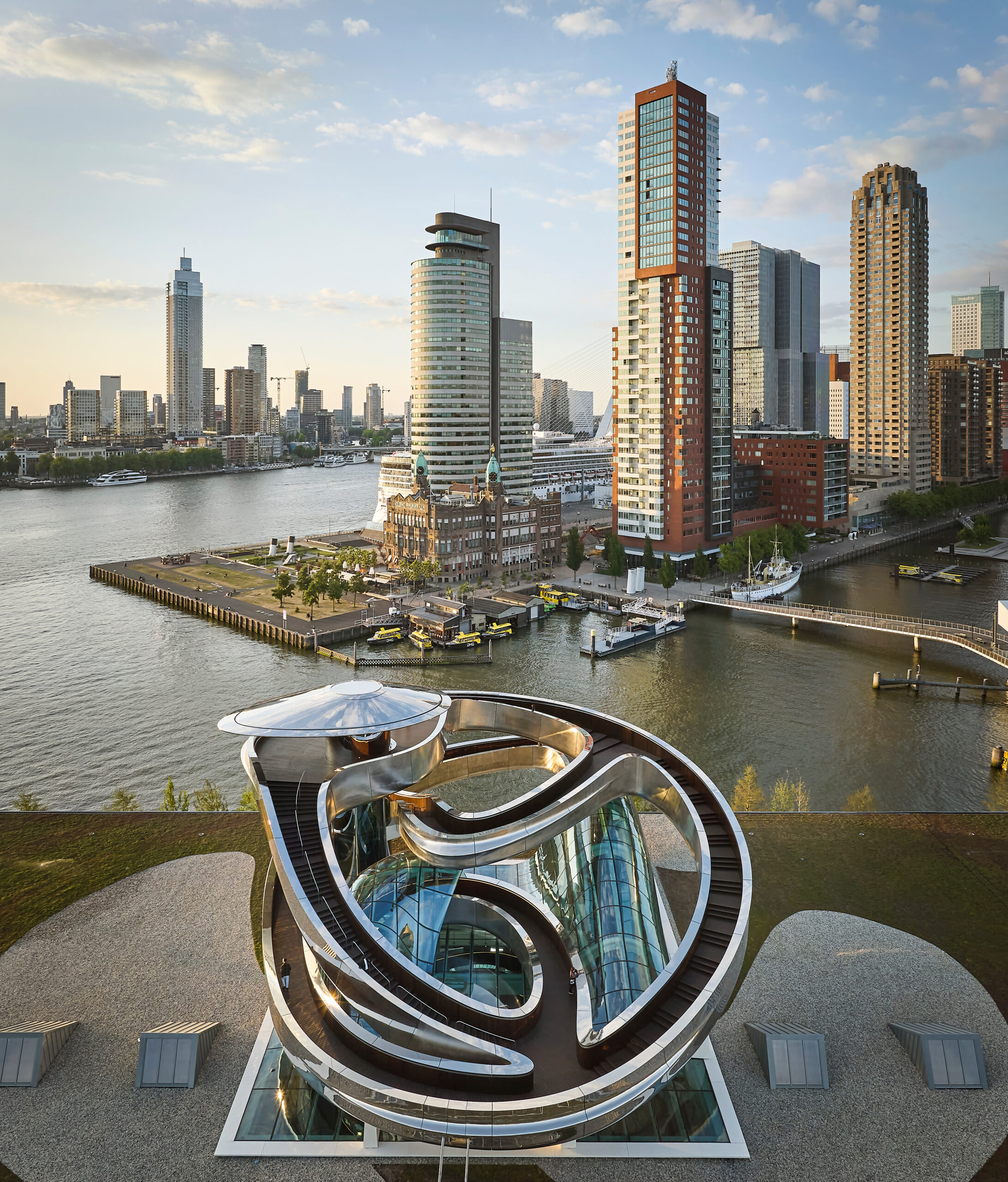 01_MAD_Fenix_by Hufton+Crow