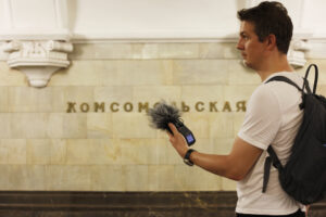 Cities and Memory Stuart Fowkes recording Komsomolskaya station Moscow - credit Giulia Biasibetti
