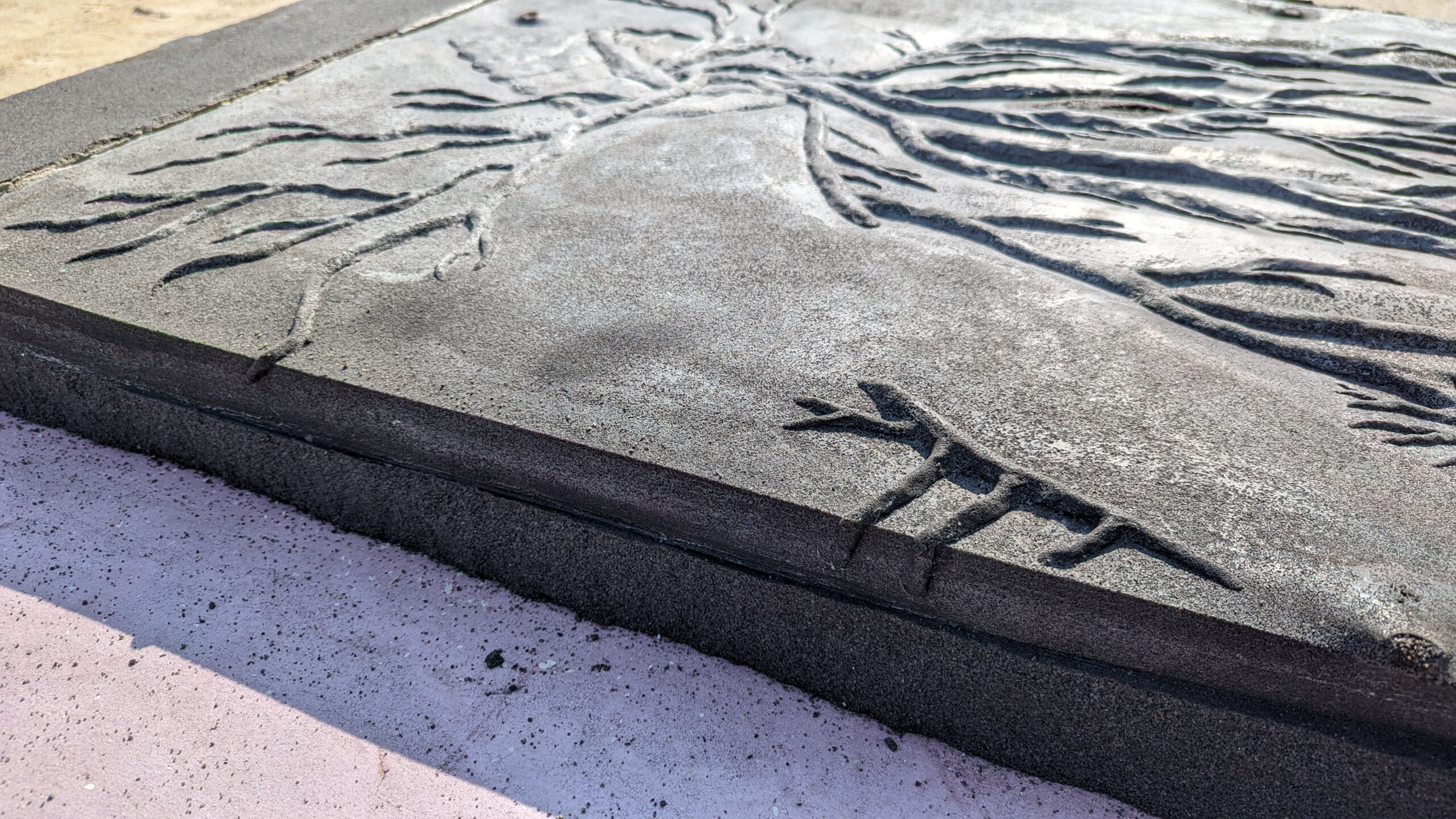 GXN_BioConcrete_10_Production_Silicone Mold Removal_System by Silas Inoue_courtesy of Biomason