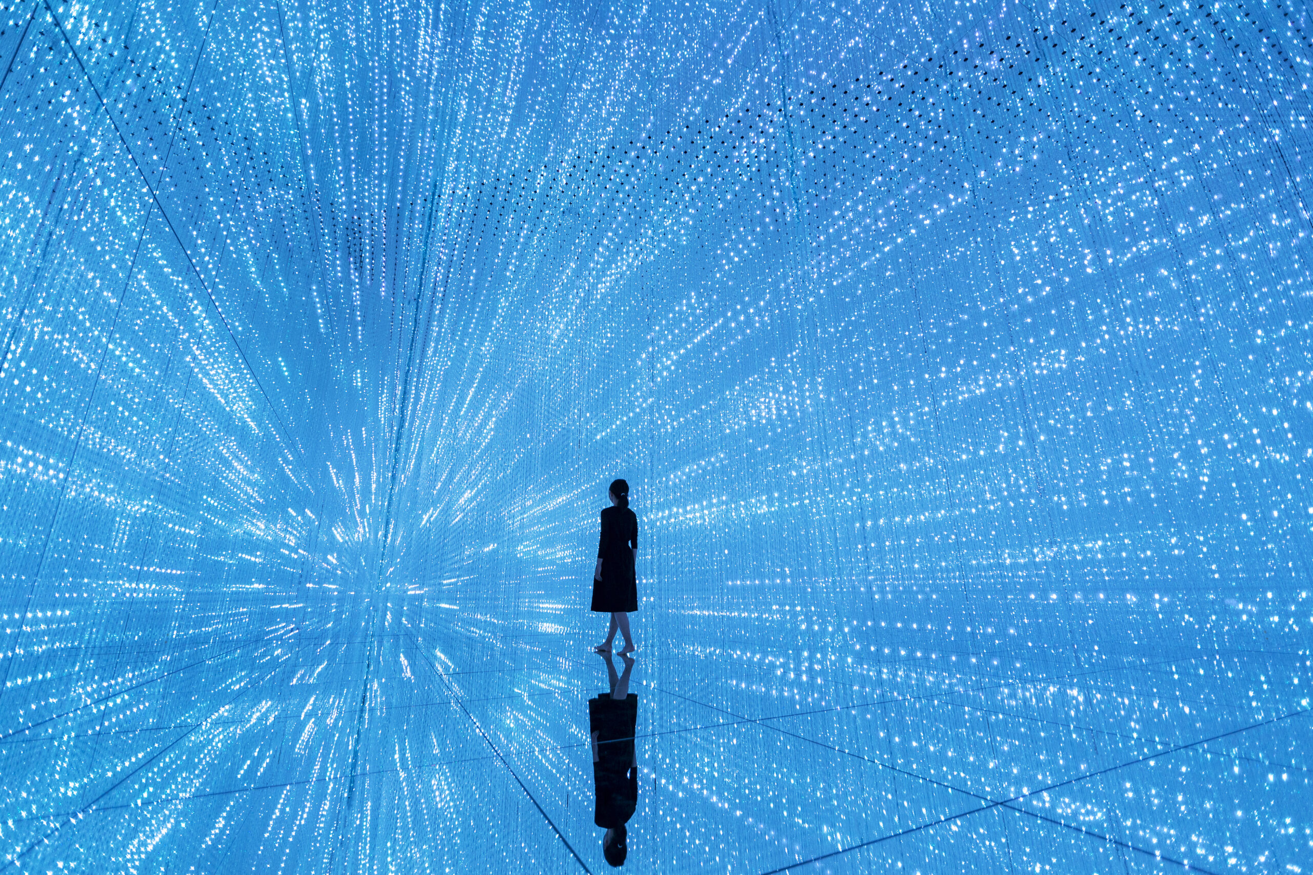 10_Main_The Infinite Crystal Universe