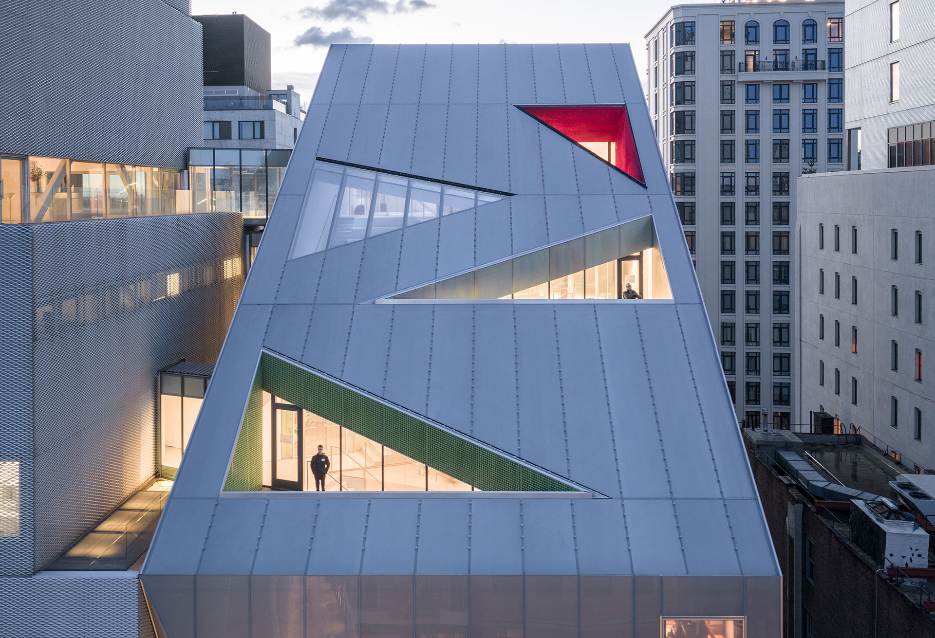 25_New-Museum_Photos-by-Jason-O'Rear